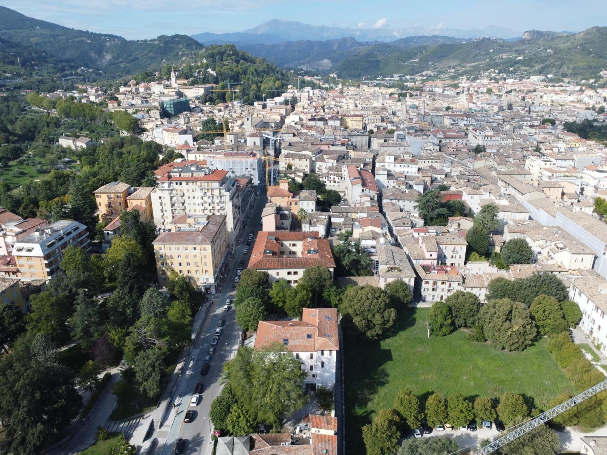 Villino Mari Camere Con Parcheggio Privato Gratuito Ascoli Piceno Exteriér fotografie